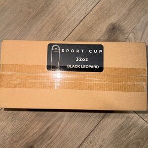 Hydrojug BLACK LEOPARD - 32OZ Sport Traveler NWT SEALED IN BOX